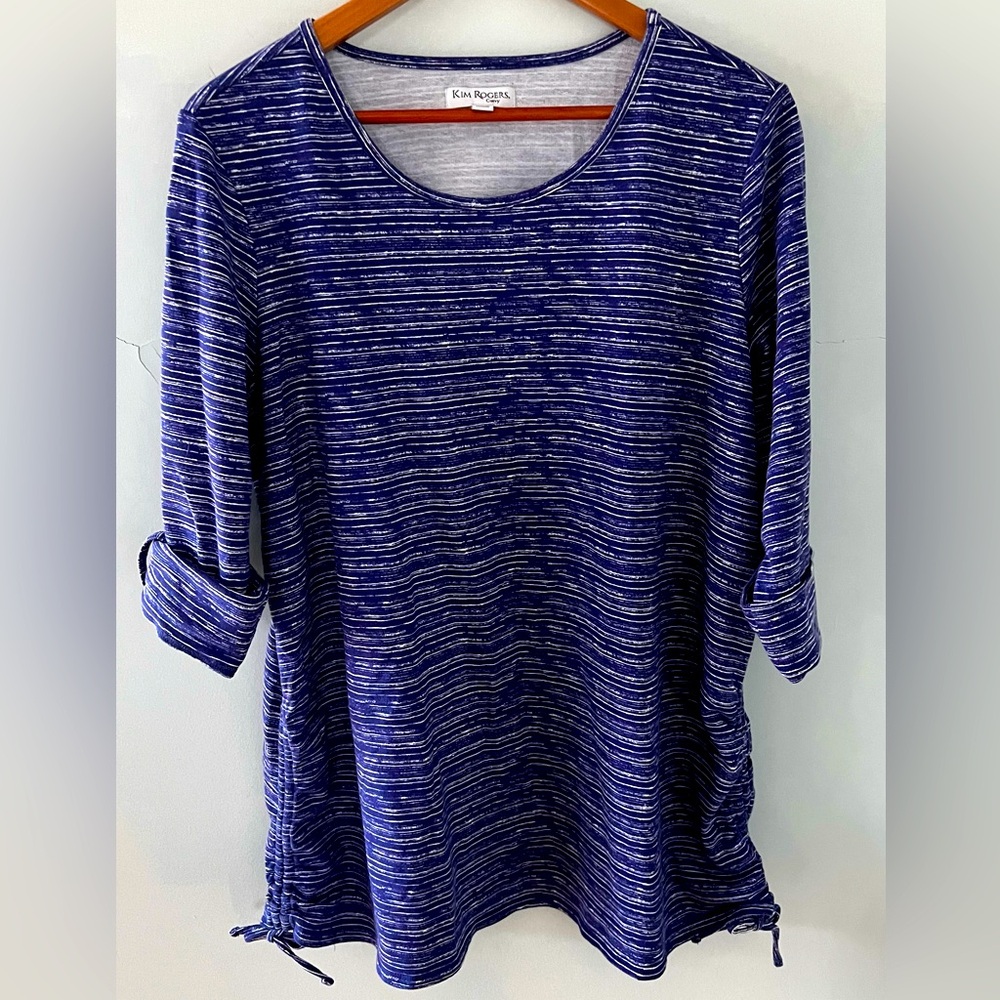 Kim Rogers 1X Blue Purple & White Striped Top w/ Ruched Side 3/4 Tab Sleeve EUC
